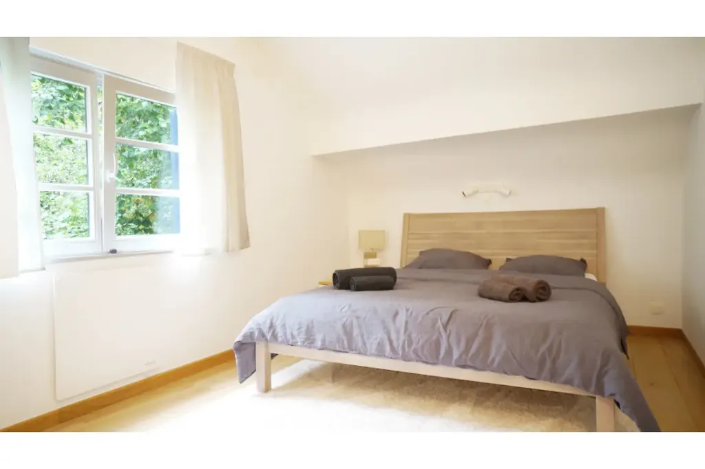 Chambres - Villa 4 façades avec piscine à Bierges
