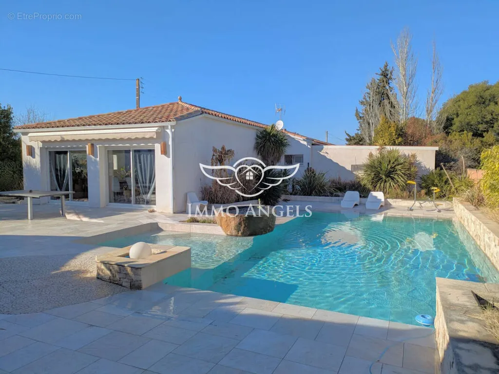 Piscine - Villa avec Piscine et Jardin à Béziers