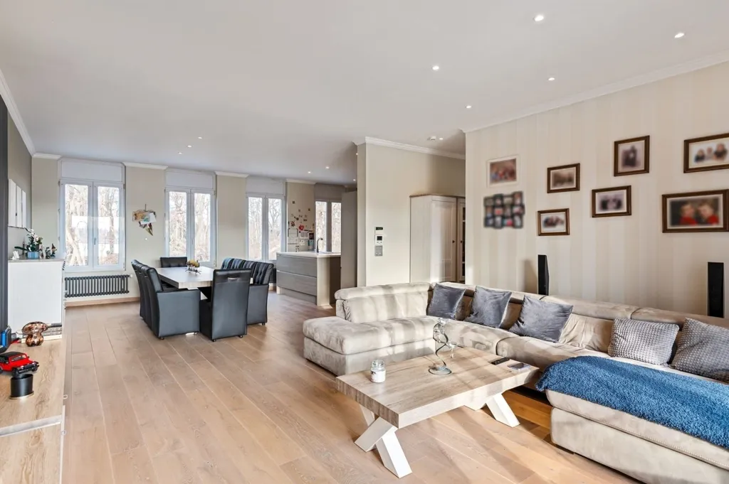 Elutuba - Versatile Townhouse with Workshop in Mortsel
