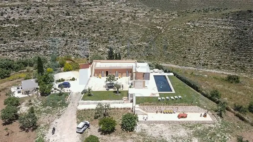 Õhuvaade - Baroque Villa with Pool in Noto