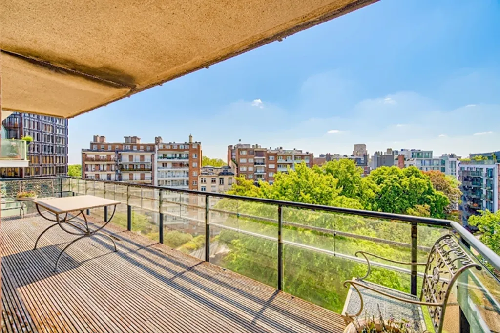 Balcony - Spacious Flat with Terrace in Avenue Louise