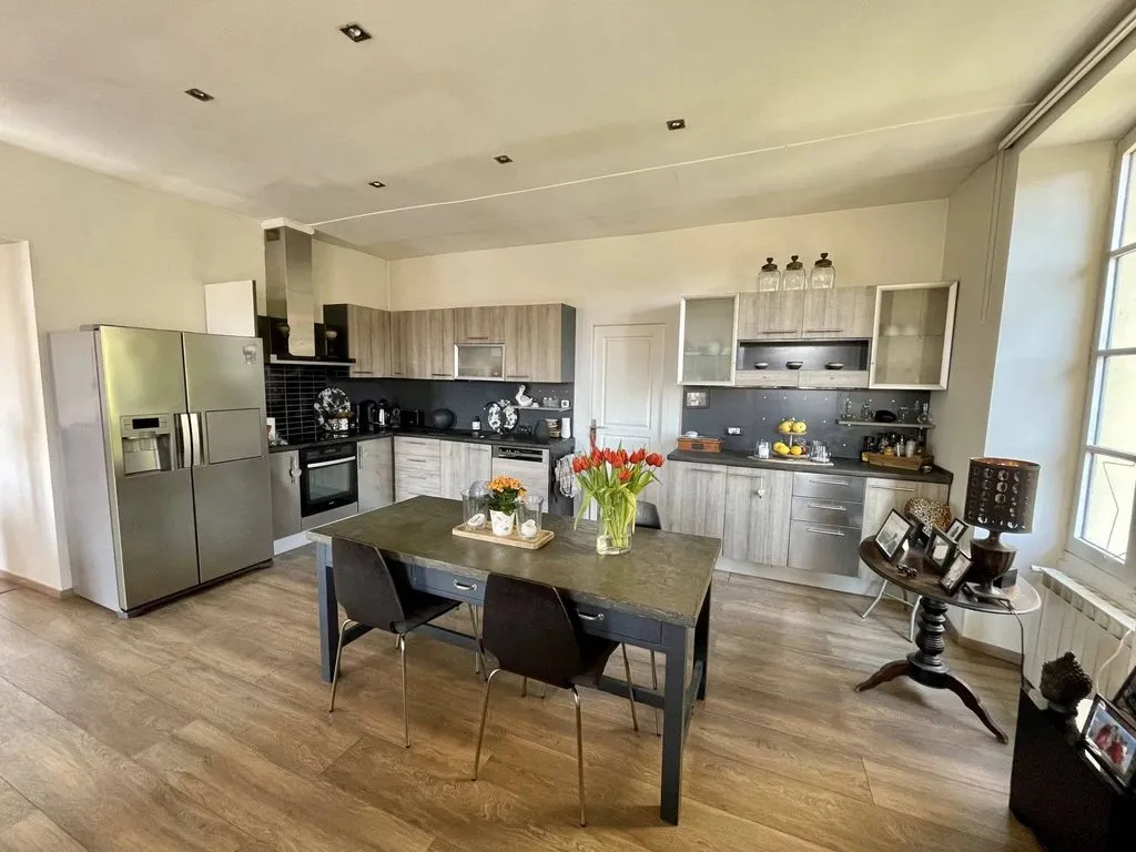 Cuisine - Appartement Luxueux avec Terrasse à Cannes
