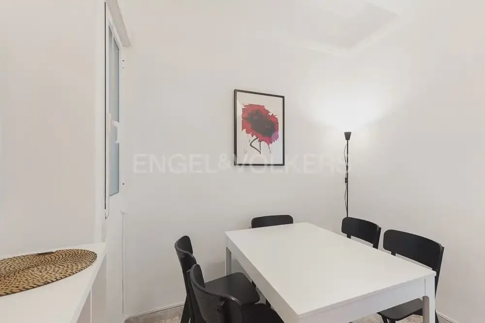 Sala da pranzo - Spacious Flat with High Ceilings in El Botànic