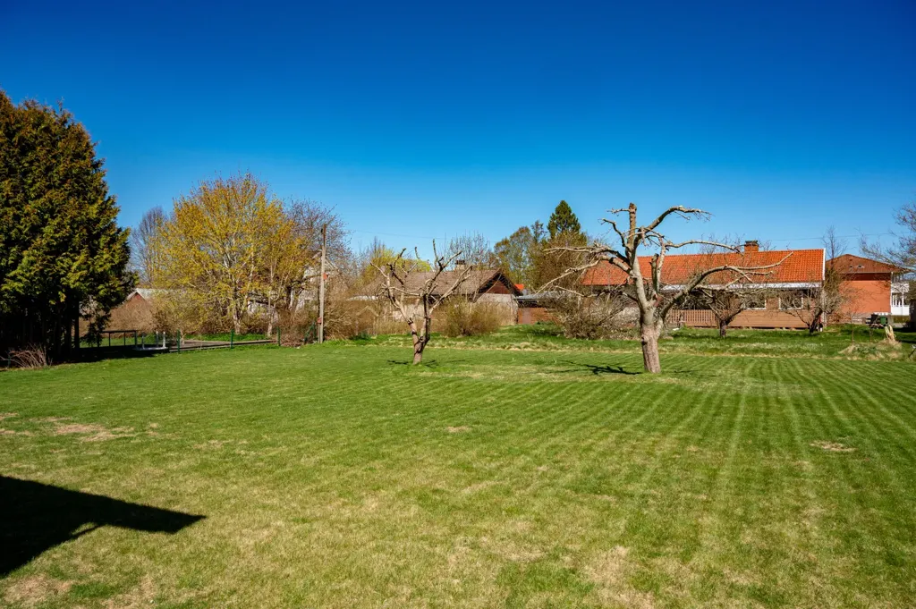 Jardin - Modern Villa with West-Facing Terrace in Grästorp