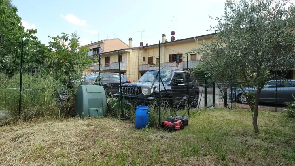 Garden - Terraced Apartment with Private Garden in Prato