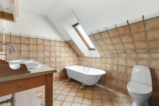 Salles de bain - Six-Bedroom Flat with Terrace in Varde