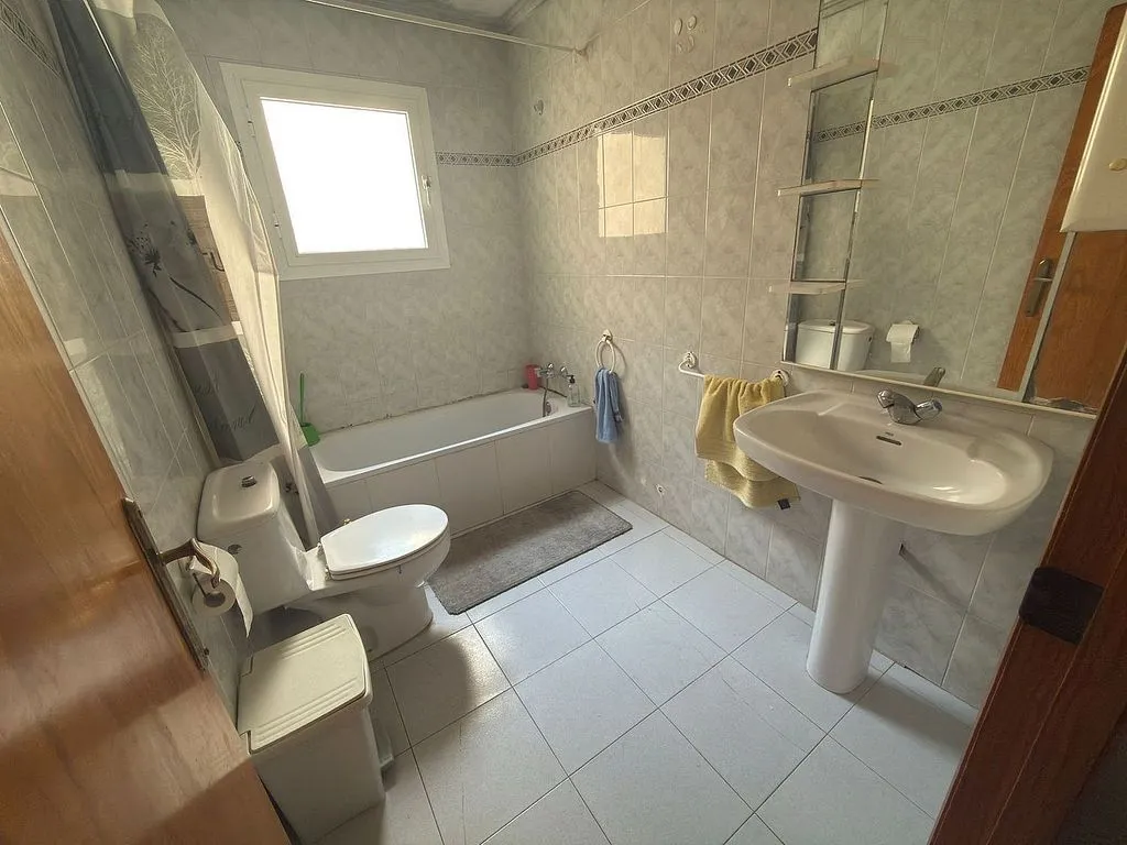 Vannitoad - Spacious Flat with Air Conditioning in Dolores