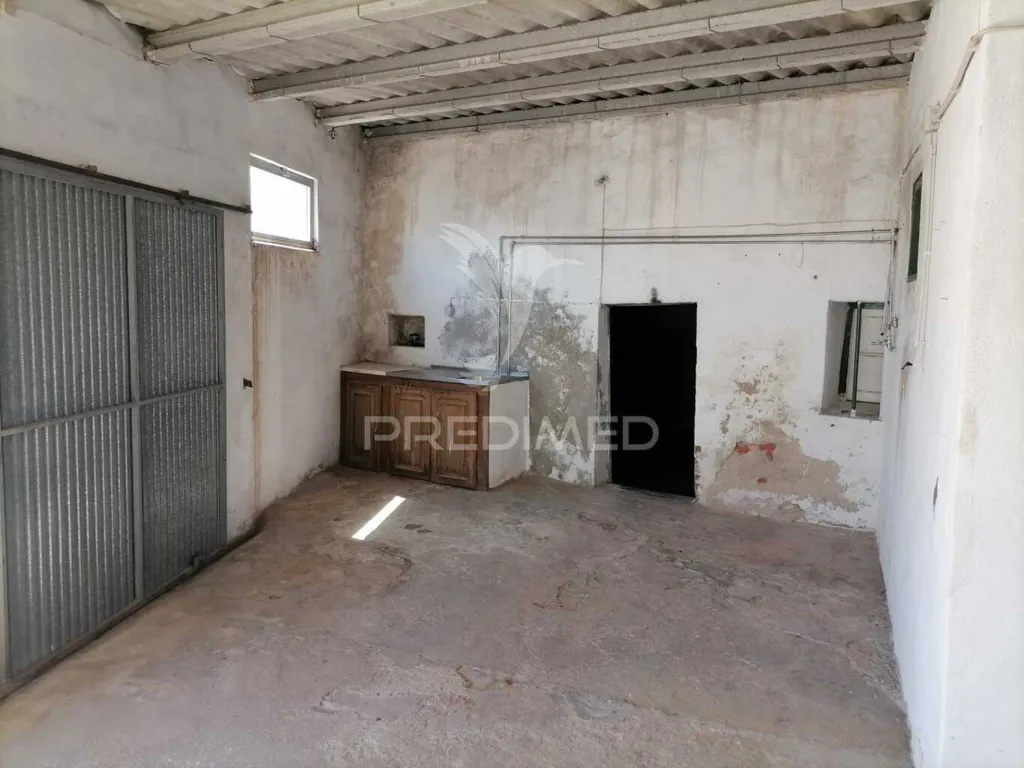Garage - Restoration Project T3 House in Alagoa