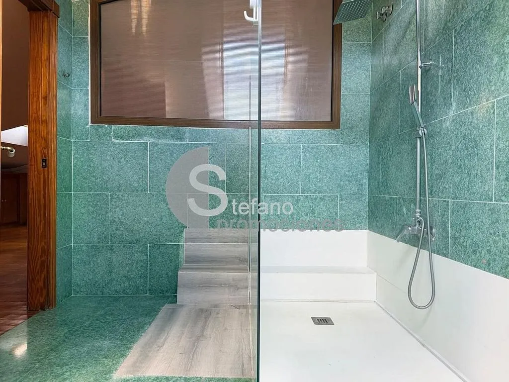 Bathrooms - Chalet with Terrace in Pedregalejo, Málaga