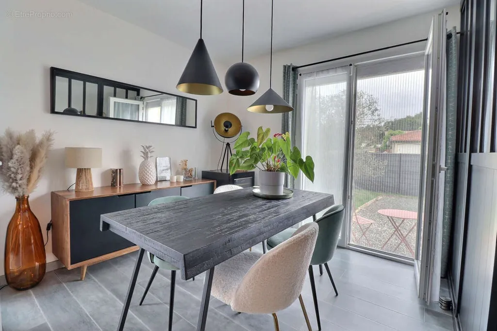 Söögituba - Contemporary House with Pool in Paris 16