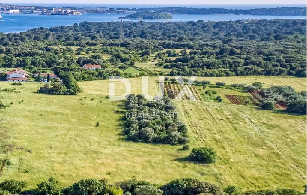 Vista aerea - Building Plot with Sea View in Pula
