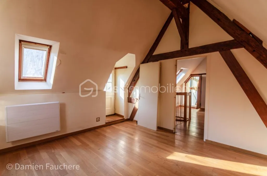 Pièces - Demeure de Caractère en Deux Habitations à Sainte-Mesme