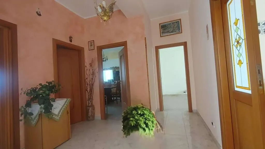 Esik - Apartment with Panoramic Balcony in Barcellona Pozzo di Gotto