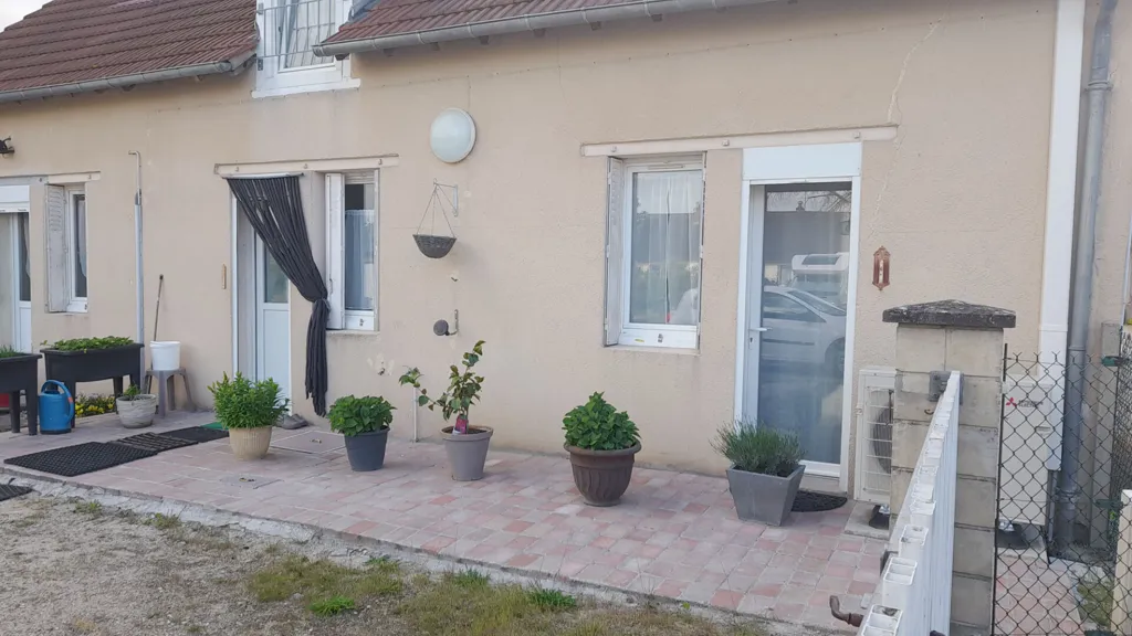 Välivaade - 3-Bedroom Semi-Detached House in Lamotte-Beuvron