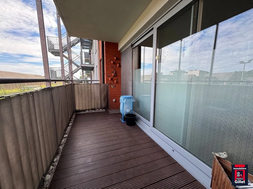 Balcon - Appartement 2 Chambres avec Terrasse à Andenne