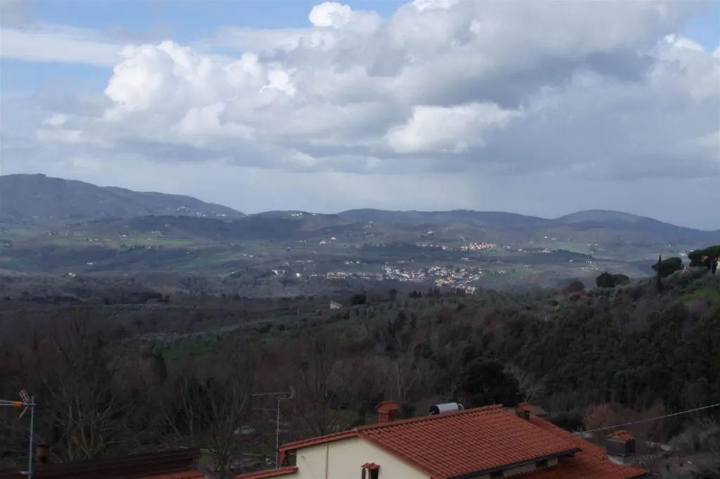 Apartment with Private Garden in Reggello