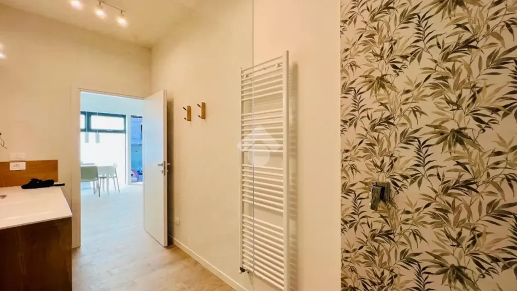 Vannitoad - Modernised Two-Bedroom Apartment in Mantova