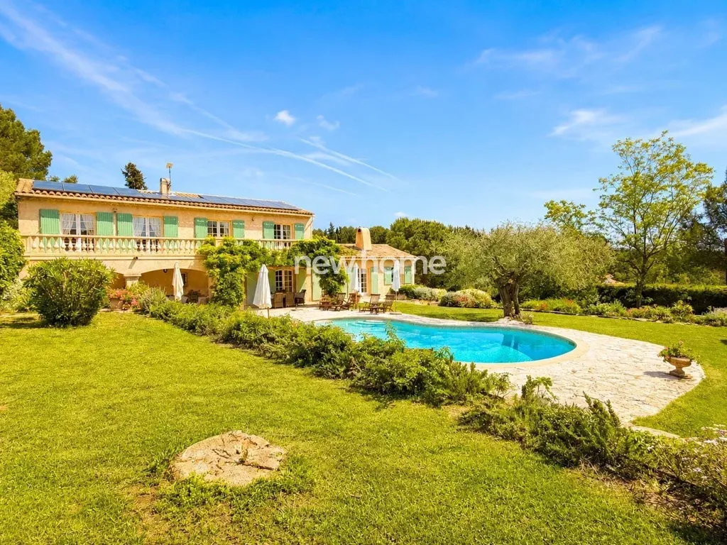 Extérieur - Villa avec Piscine Chauffée à Valbonne