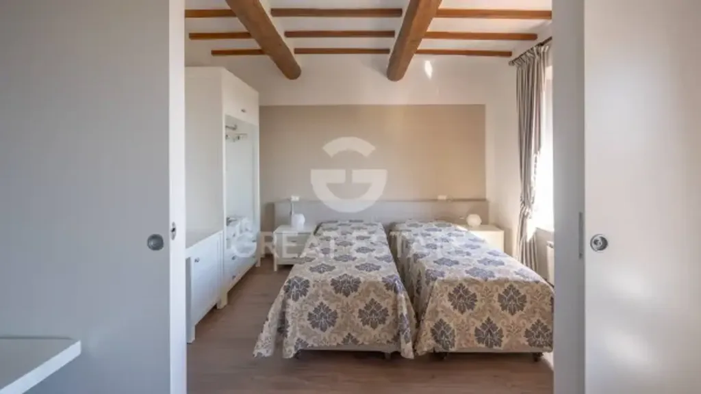 Bedrooms - Restored Casale with Pool in Rigomagno