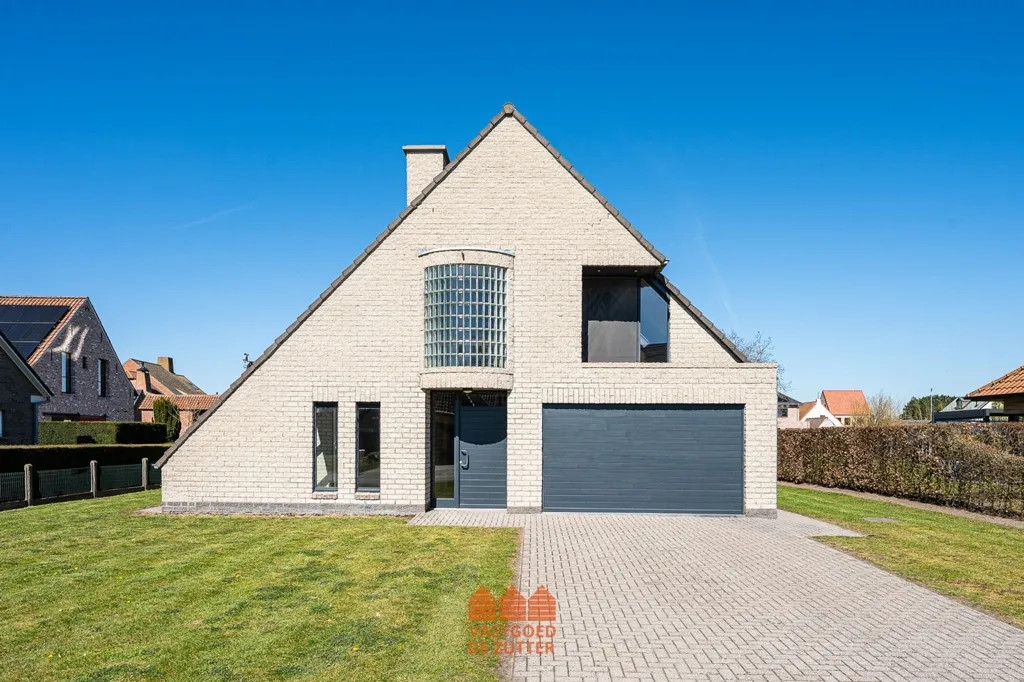 Välivaade - Open-plan House with Double Garage in Bentille