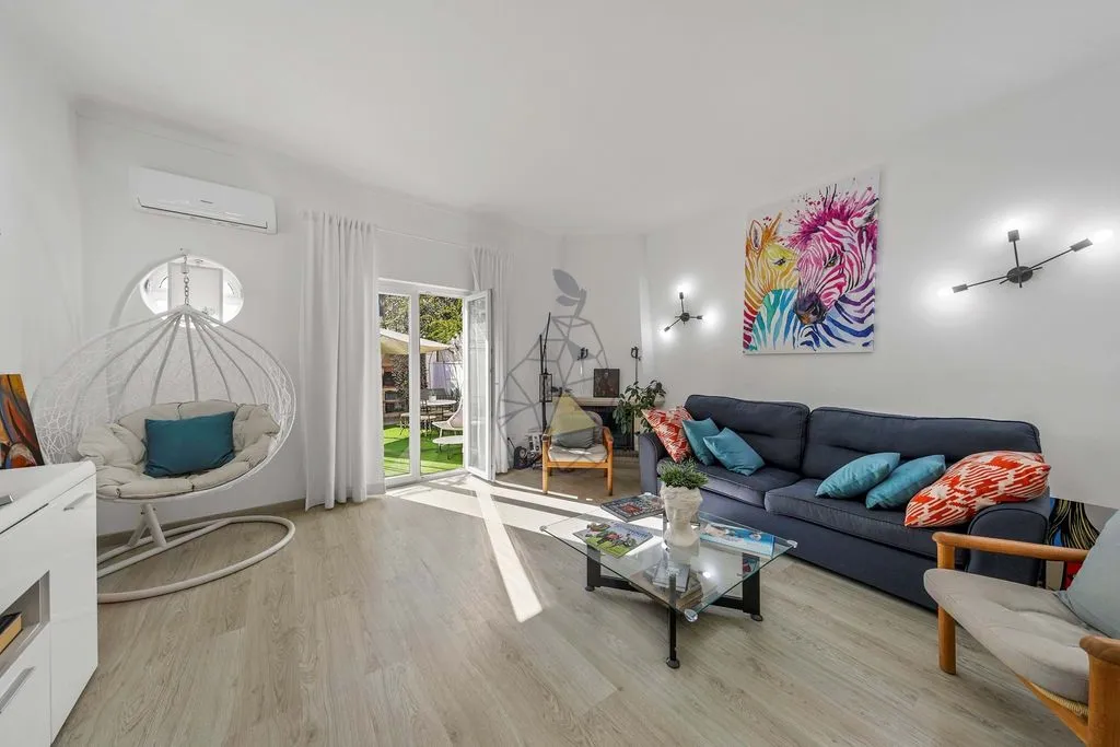 Living Room - 2-Bedroom Villa with Private Garden in Albufeira