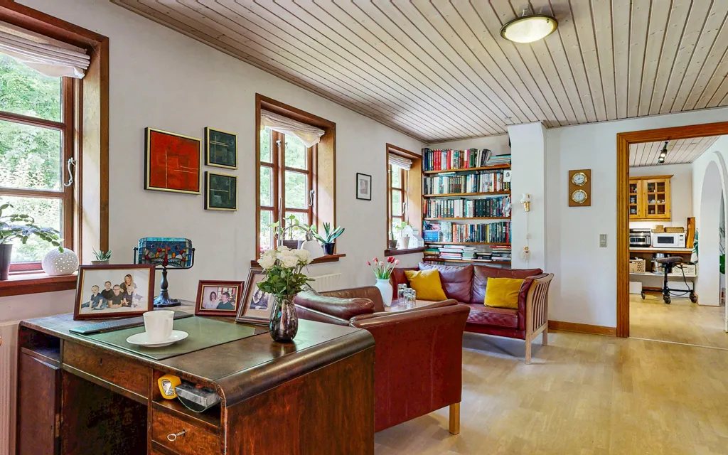 Studio - 1935 Villa with Garden in Viborg