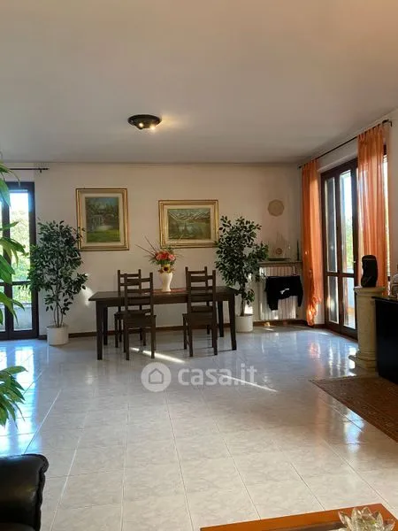 Söögituba - Three-Storey Villa with Private Garden in Mortara