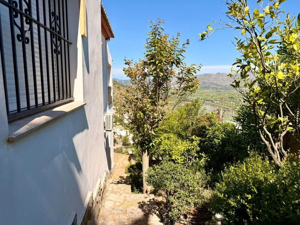 Aed - Chalet with Pool and Terrace in Pedreguer