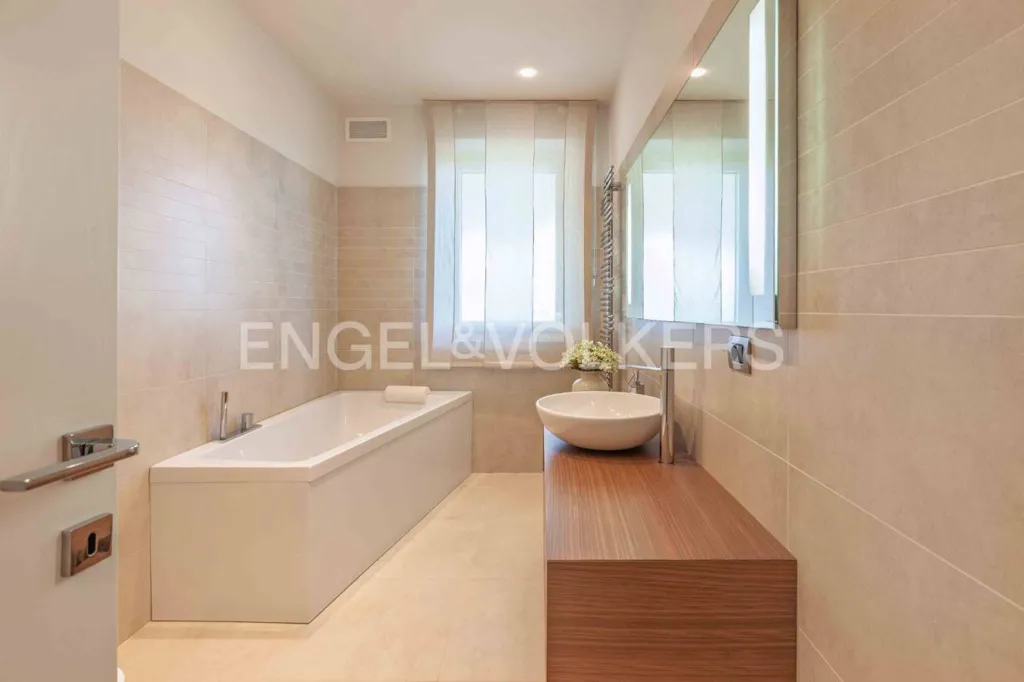 Vannitoad - Villa with Alpine View in Diano d'Alba