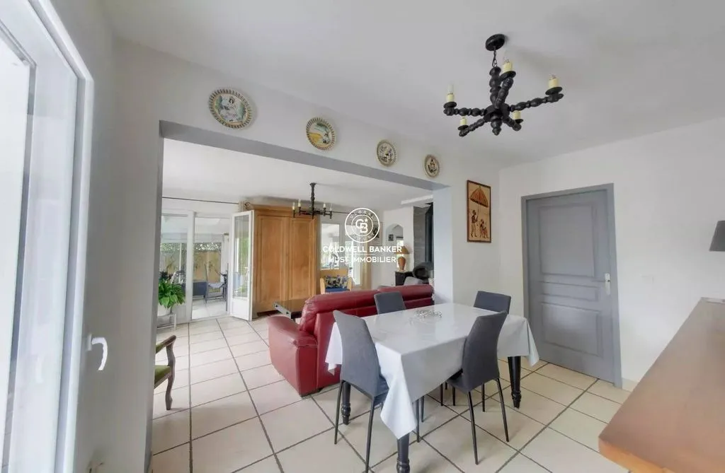 Salle à manger - Villa avec Piscine et Vue Mer à Saint-Cyprien-Plage