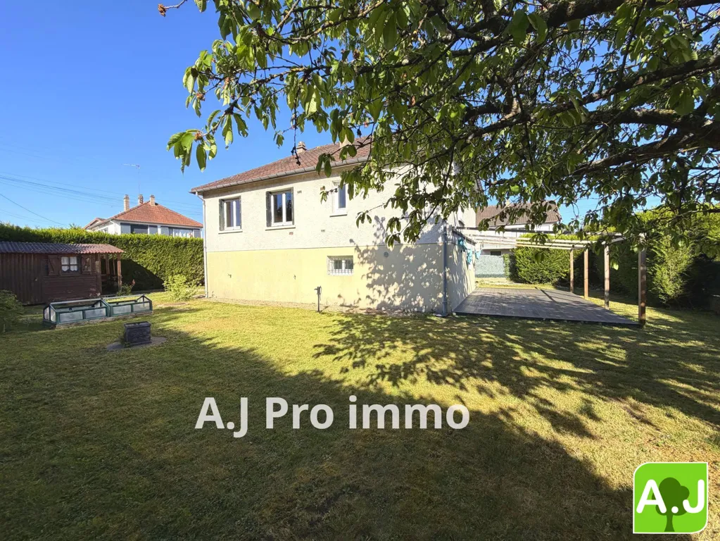 Aed - Renovated House with Garden in Breval