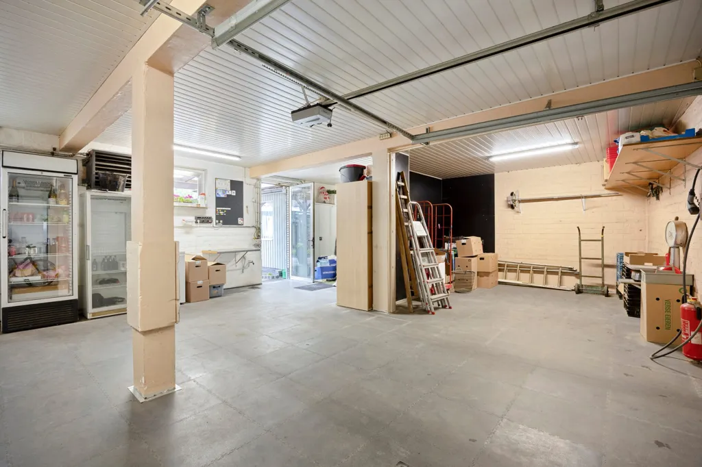 garage