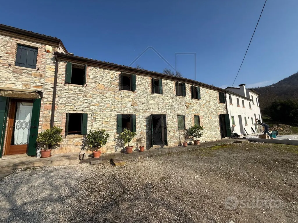 Välivaade - Rustic Stone House with Panoramic View in Cinto Euganeo