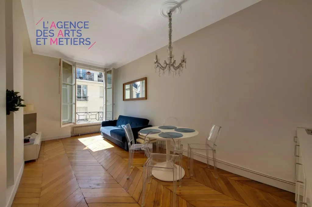 Séjour - Appartement Charmant avec Exposition Est à l'Île Saint-Louis