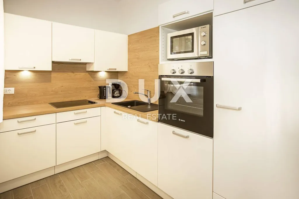 Cucina - Villa with Pool and Apartments in Baška