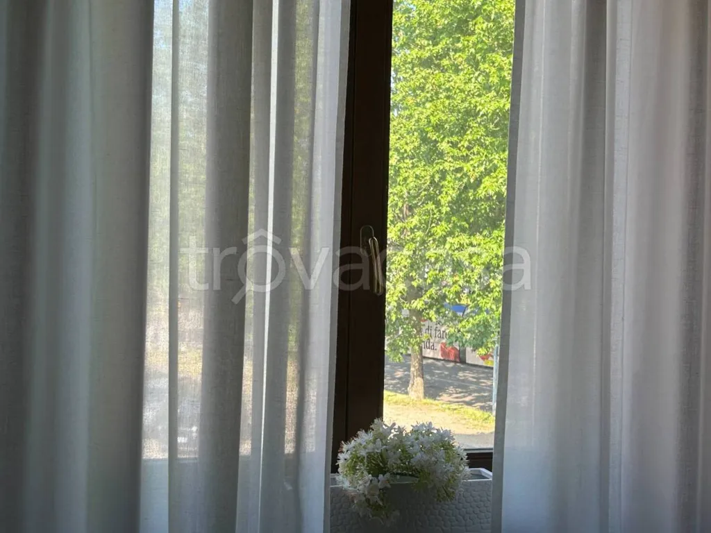 Rooms - 1934 Apartment with Balconies in Turin