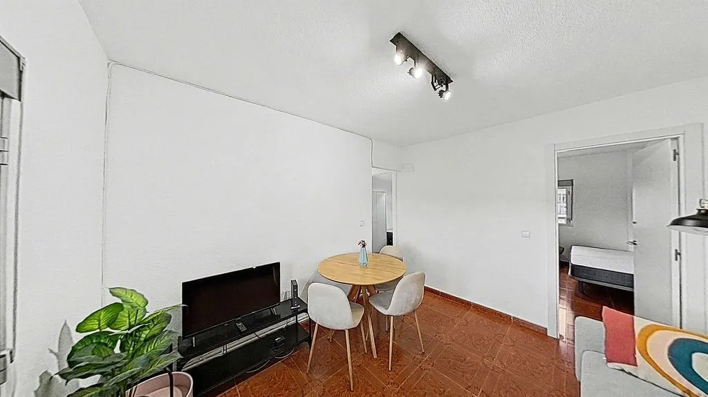 Séjour - 3-Bedroom Apartment with Terrace in San Nicasio