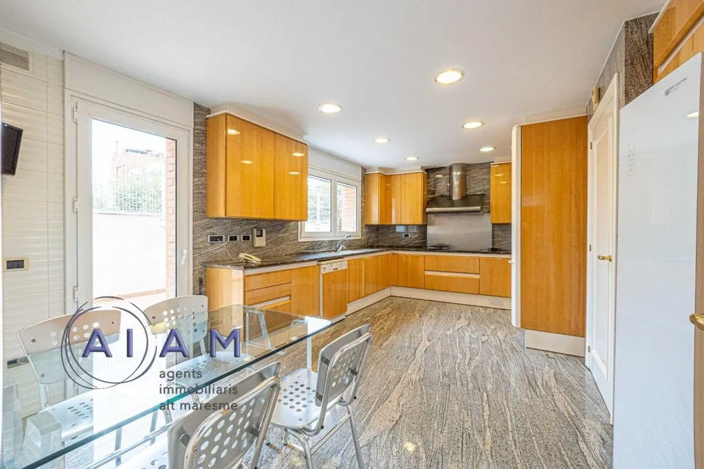 Cuisine - Luxury House with Beach Access in Calella
