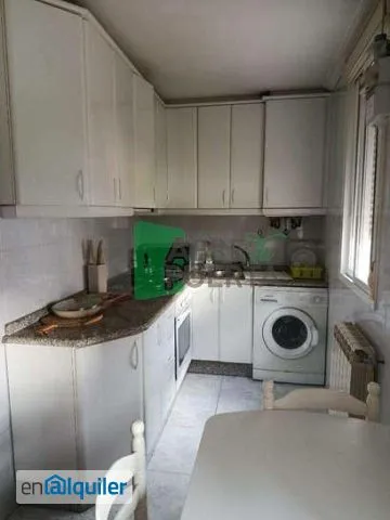 Köök - Furnished Apartment near Centre in Ourense