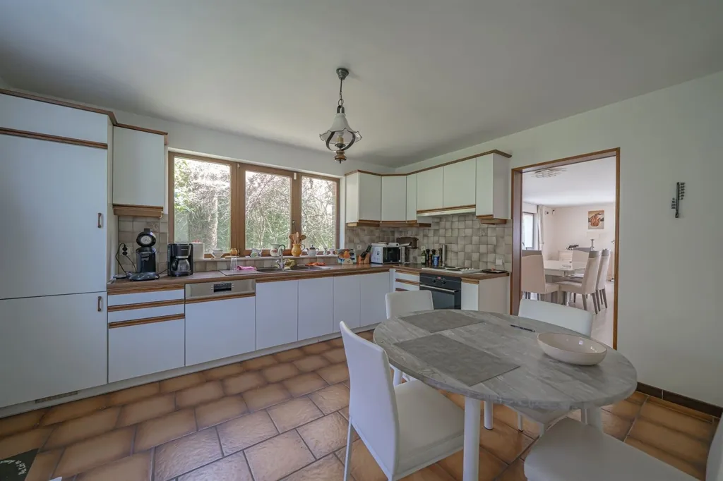 Cuisine - Villa avec Piscine et Jardin à Mont-St-Jean, Waterloo