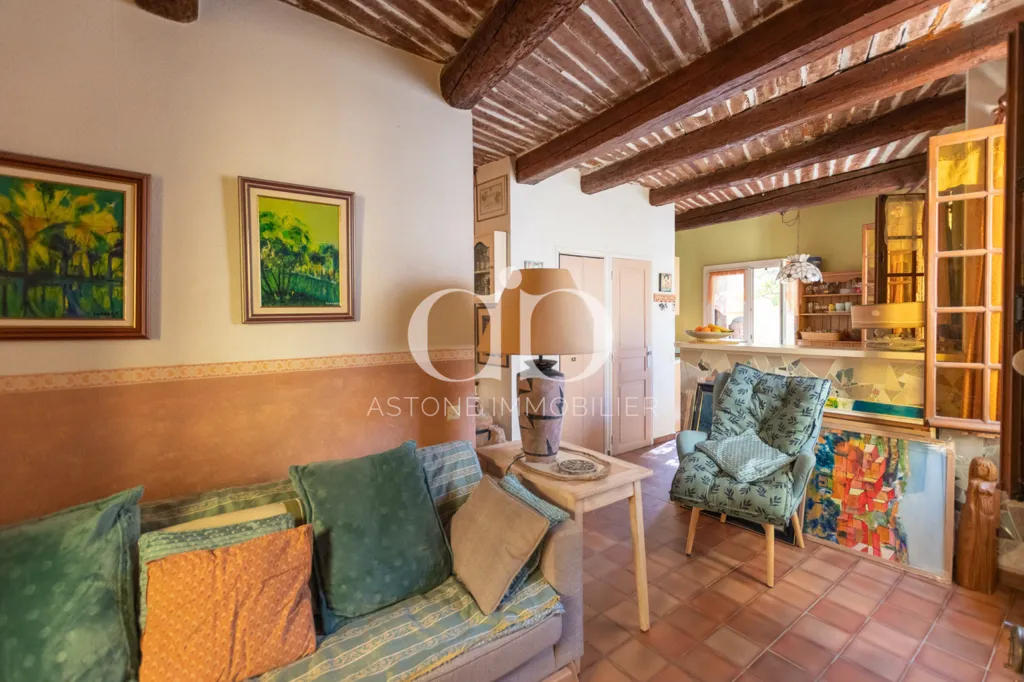 Soggiorno - Character House with Courtyard in Cassis Centre