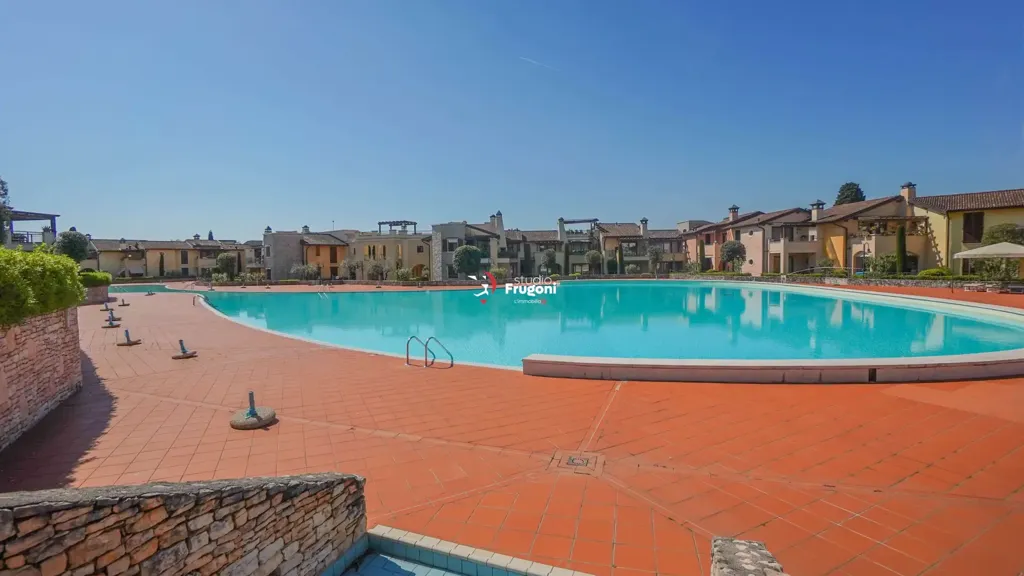Bassein - Bilocale with Pool in Manerba del Garda