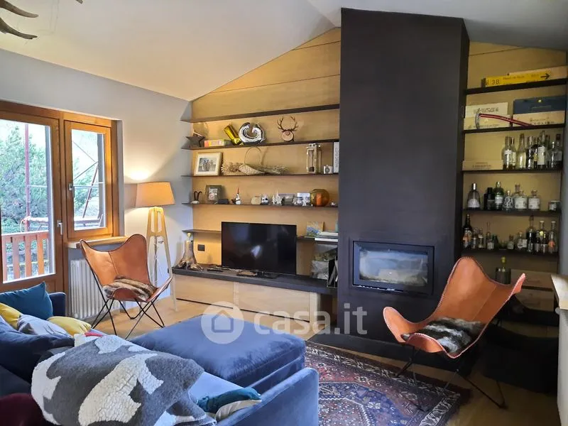 Elutuba - Panoramic Apartment with Balcony in Courmayeur