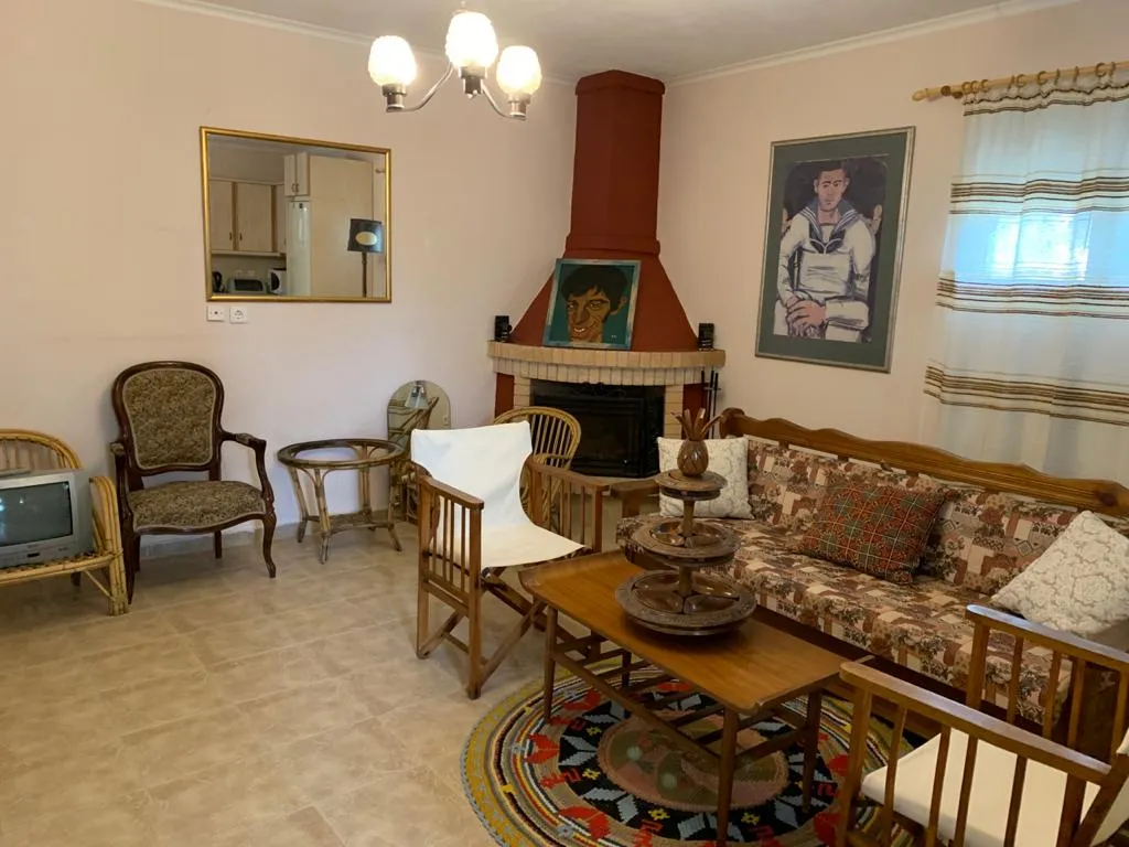 Séjour - Villa with 3 Houses in Oropos