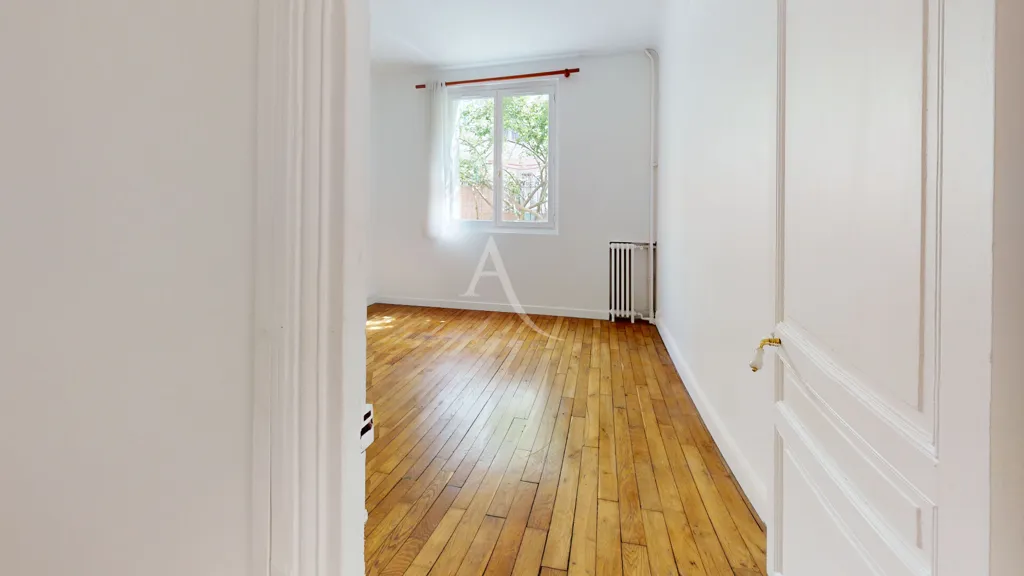 Rooms - Charming Parisian Flat with Terrace on Butte Bergeyre