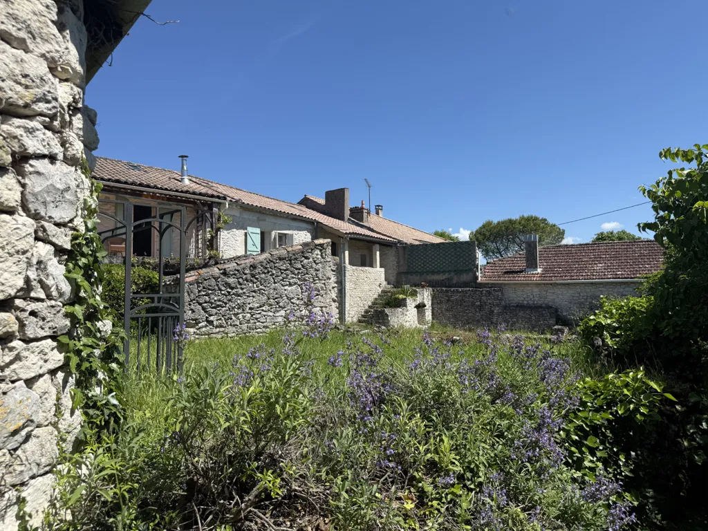 Giardino - Rustic House with Development Potential in Lauzerte
