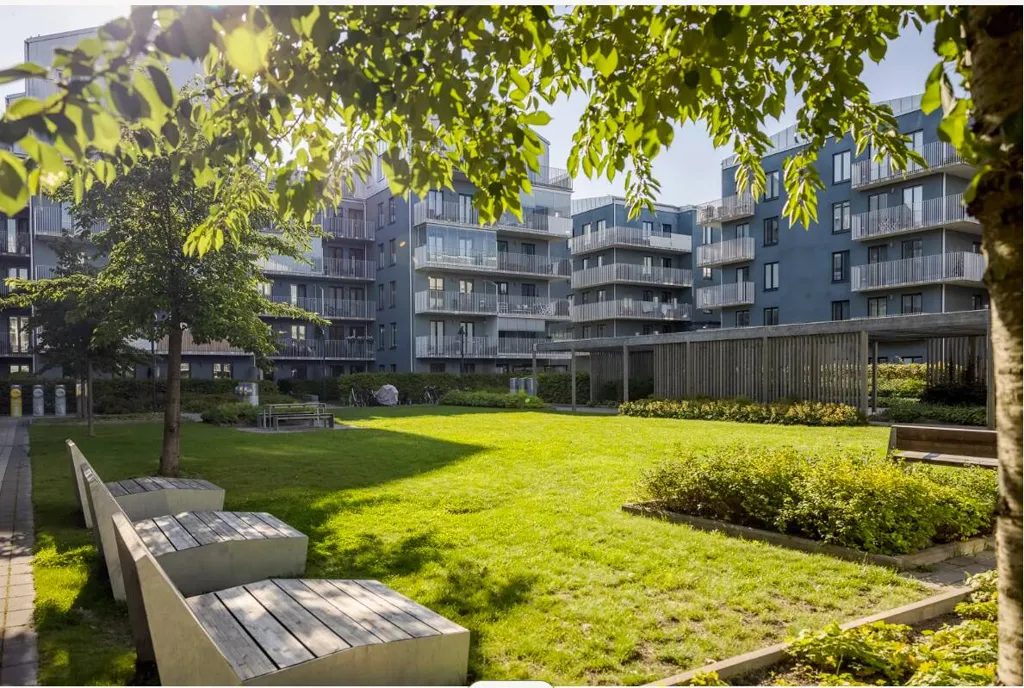 Jardin - Modern Flat with Balcony in Barkarby