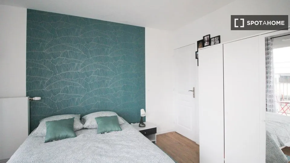 Chambres - Chambre dans Appartement 4 Pièces à République, Paris