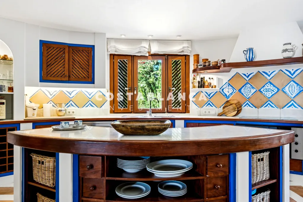 Cuisine - First Line Villa with Sea Views in Altea Hills
