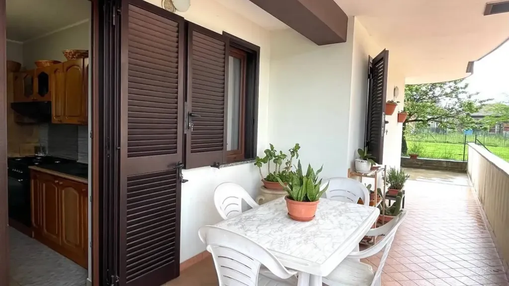 Terrasse - Rear-Accessed Apartment with Private Garden in Ceccano